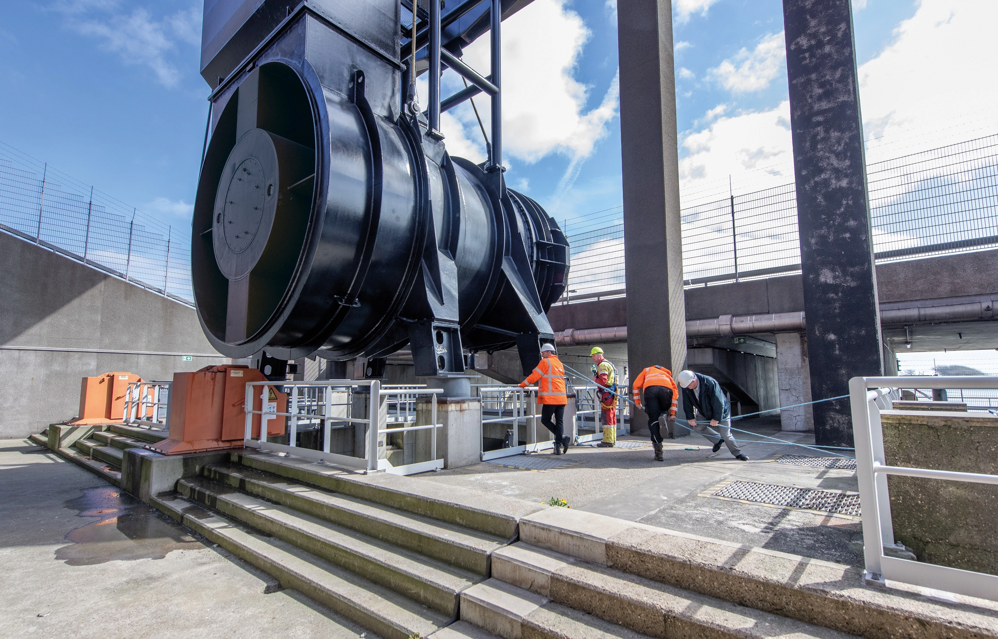 Largest Pump in the world by volume - Ijmuiden Pumping Station